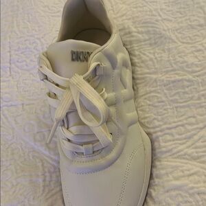 DKNY Off-White Casual Sneakers
